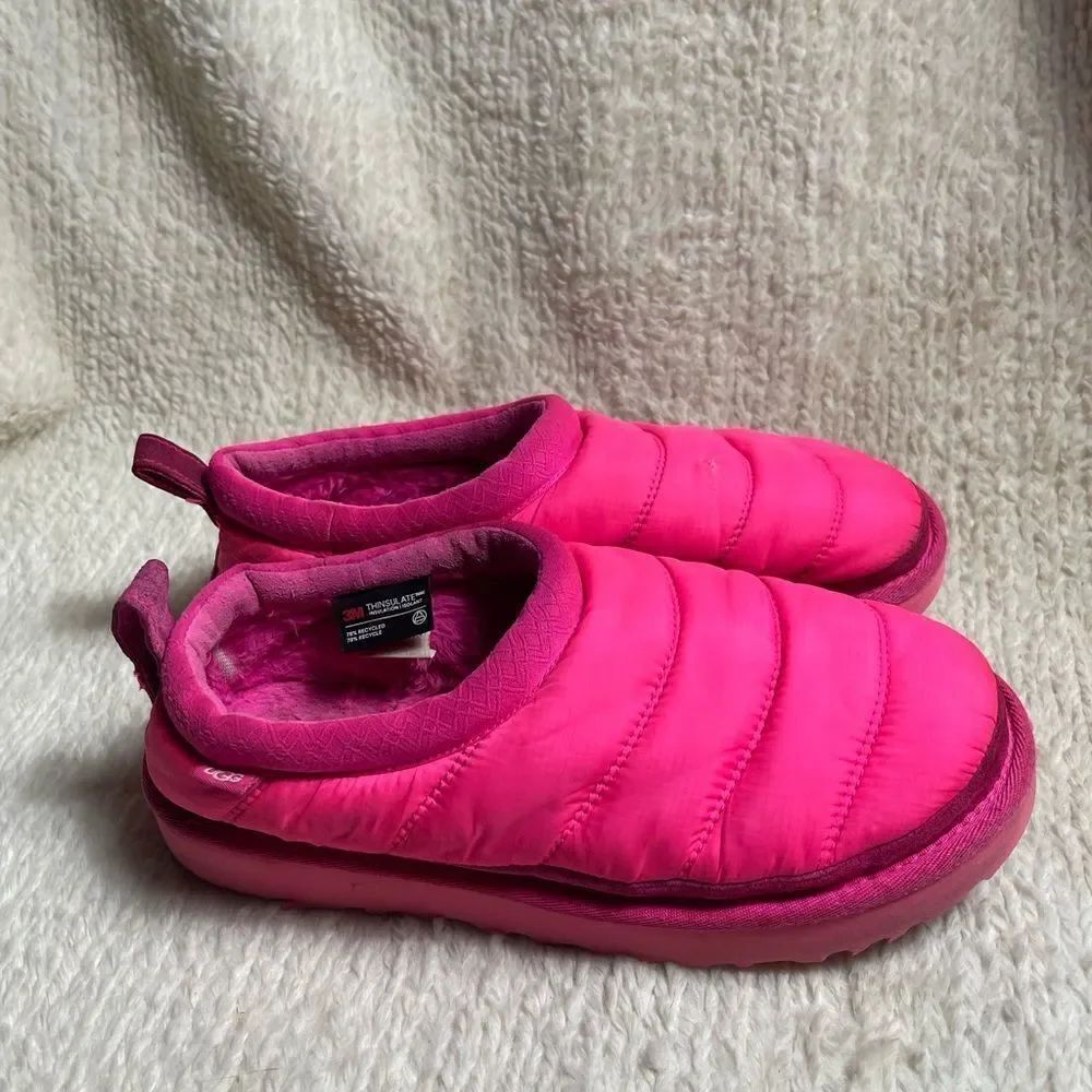 UGG women’s vibrant Pink slip on Thinsulate cozy indoor & outdoor shoes SZ9